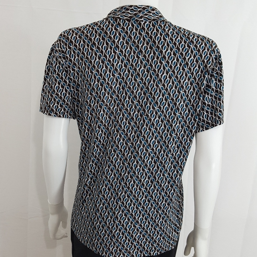 Button down shirt - Picture 2 of 6